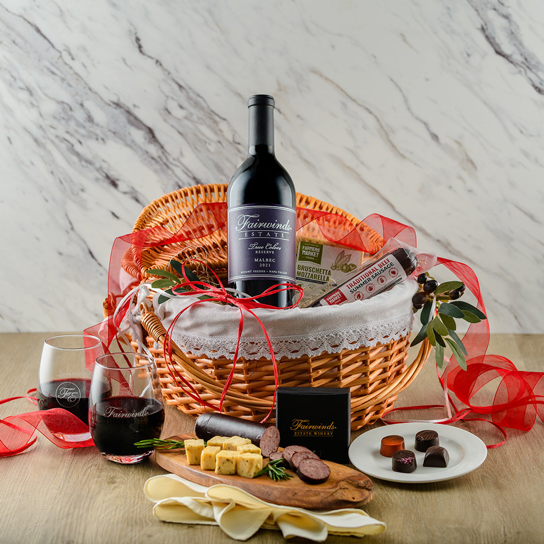 Deluxe Picnic Basket - Fairwinds