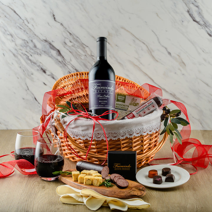 Deluxe Picnic Basket - Fairwinds