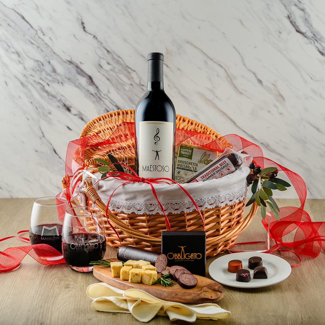 Deluxe Picnic Basket - Barry Manilow